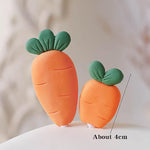 décoration gâteau forme lapin carotte anniversaire enfant festif orange vert blanc