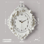 horloge murale baroque motif floral angelique blanc salon decoration aiguille quartz résine unique