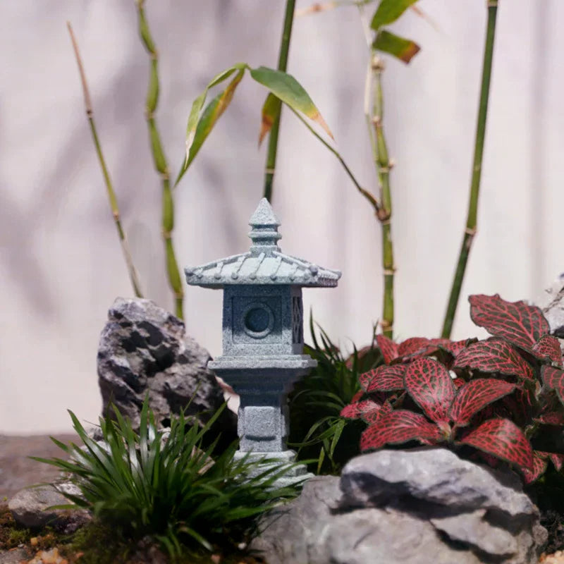 Lanternes miniatures traditionnelles gris texture granit opaques accessoire décoration intérieure maison