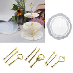 support gâteaux trois niveaux blanc or texture marbrée motifs floraux vis dorées rondelles blanches
