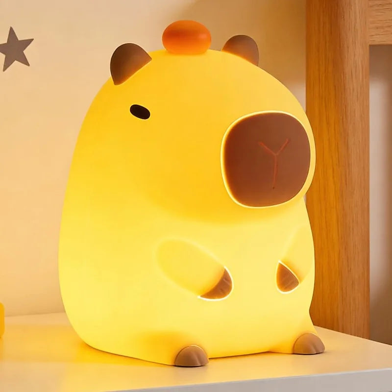 veilleuse table capybara led rechargeable silicone jaune marron moderne doux enfants chambre