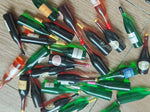 accessoires poupées miniatures bouteilles champagne étiquettes bouchons dorés vert noir rouge blanc