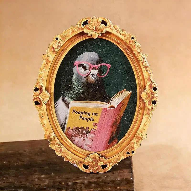 cadre ovale or ornements floraux classique pigeon lunettes livre pooping people decoration cuisine