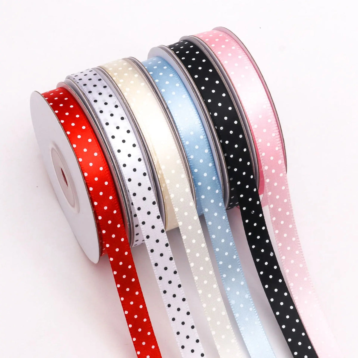 ruban polyester largeur 10mm pois blancs noir blanc rouge bleu clair unique opacité décoration