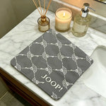 serviette toilette gris motif géométrique moderne crochets salle bain cuisine