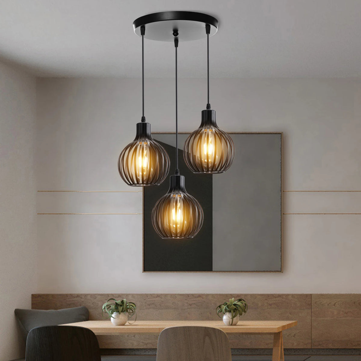 Suspension lumineuse industrielle moderne métal noir blanc abat jour rond grillagé