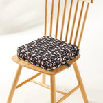 coussin chaise imperméable motif animalier moderne bébé lit noir beige