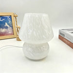 lampe table moderne verre blanc rayures horizontales opaque alimentée USB chambre salon decoration intérieure
