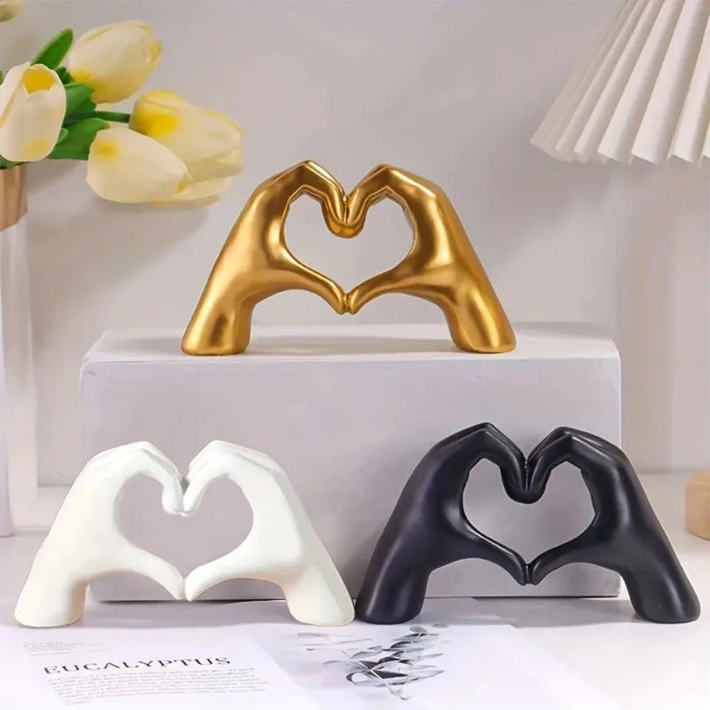 sculpture moderne main cœur or blanc noir décoration étagère lisse minimaliste