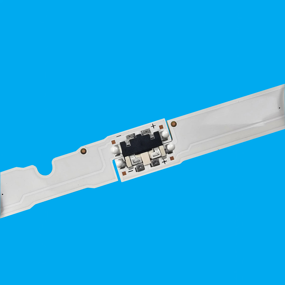 bande lumineuse blanc moderne plaque fixation connecteur électrique polarité led télévision facile