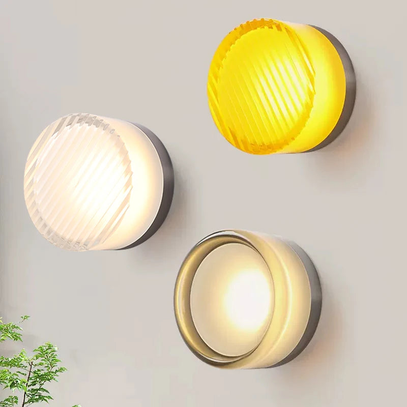 lampe murale moderne vert blanc jaune doré rayures verticales adhésive éclairage quotidien chambre salon