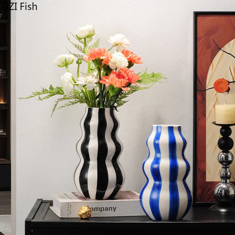 Vases modernes céramique rayures colorées bleu blanc vert rouge jaune