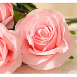 décoration intérieure bouquet roses artificielles violet rouge classique mariage anniversaire baby shower