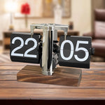 horloge flip cadran numérique vintage rétro base bois métal brillant chambre