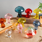 vase moderne transparent champignons colorés orange rouge bleu vert reflets