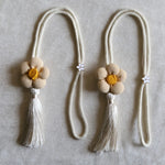 décorations suspendues bohèmes fleurs pompons cordes tressées couleur naturelle artisanat chambre salon