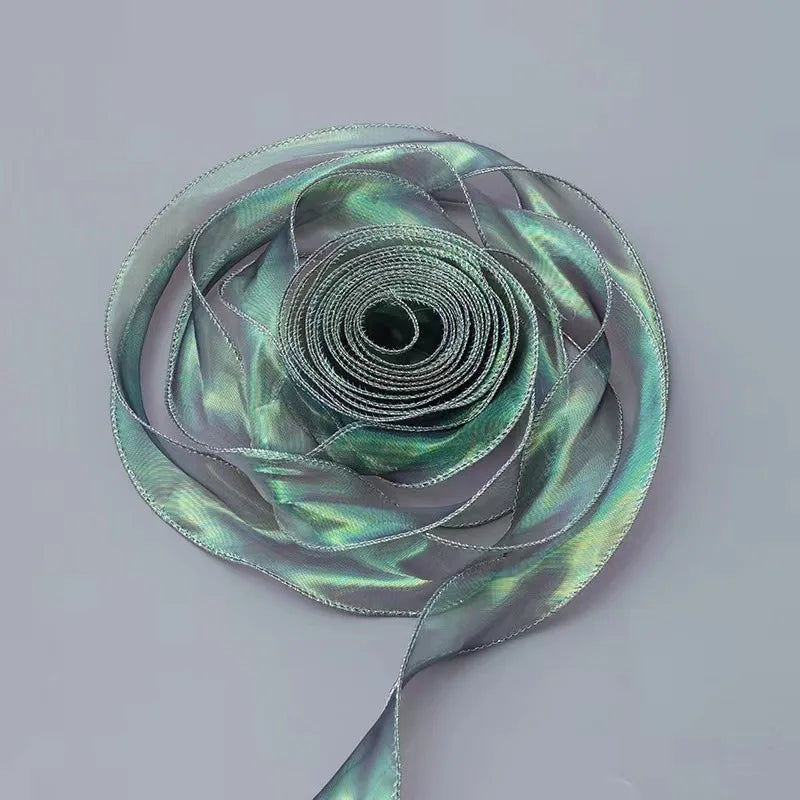 rubans organza holographiques rose jaune vert bleu blanc modernes élégants décoration emballage fêtes