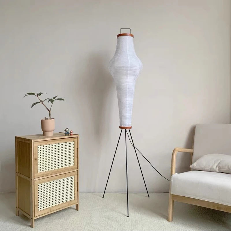 lampe sol moderne blanc rouge rayures fines base métal trépied led e27