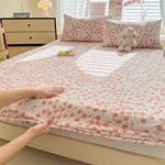 drap housse lit élastique motif fleurs feuilles beige bleu clair classique romantique coton