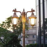 lampe rue extérieure led verre opalin classique ornements métalliques deux lampes ip65 flux lumineux