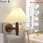 lampes murales bois clair abatjour plissé éclairage quotidien scandinave rustique chaleureux fixées mur plaque