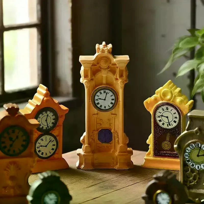 horloges miniatures vintage accessoires résine orange noir marron jaune classiques détaillées aiguilles cadres motifs