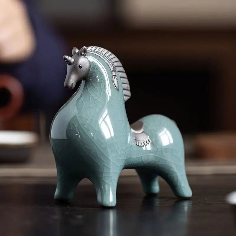 statuette licorne céramique verte moderne minimaliste intérieur décoration noël anniversaire ornement