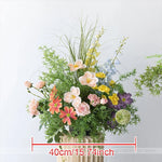 décoration murale bouquet fleurs artificielles roses blanches jaunes bleues feuilles vertes mariage fête événement