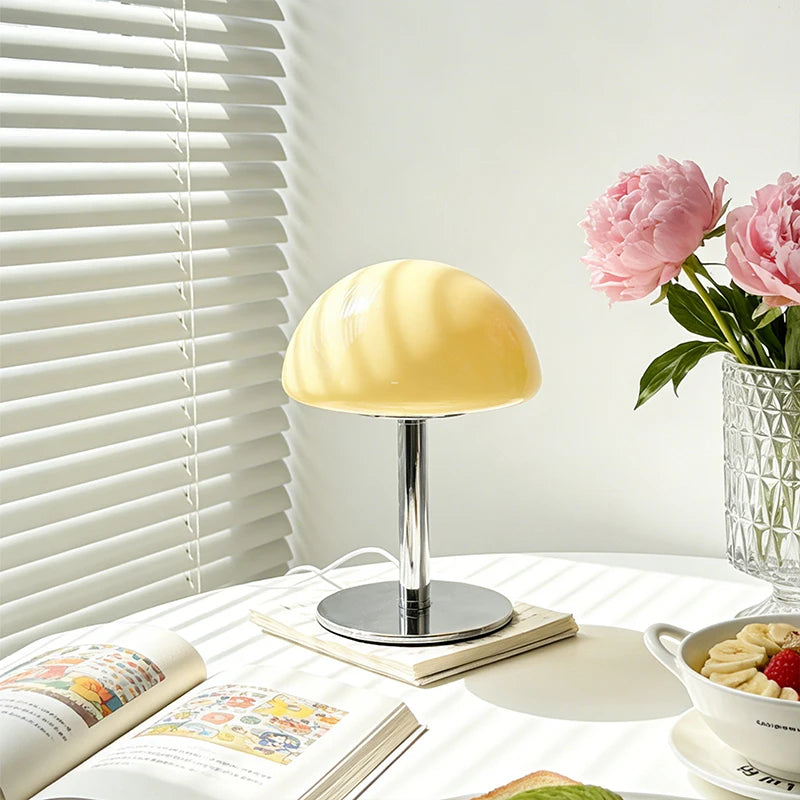 lampe poser moderne jaune blanc contemporain interrupteur tactile verre fer alimentation usb