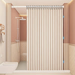 rideau douche moderne rayures verticales beige clair gris foncé opacité toilette apartment decoration