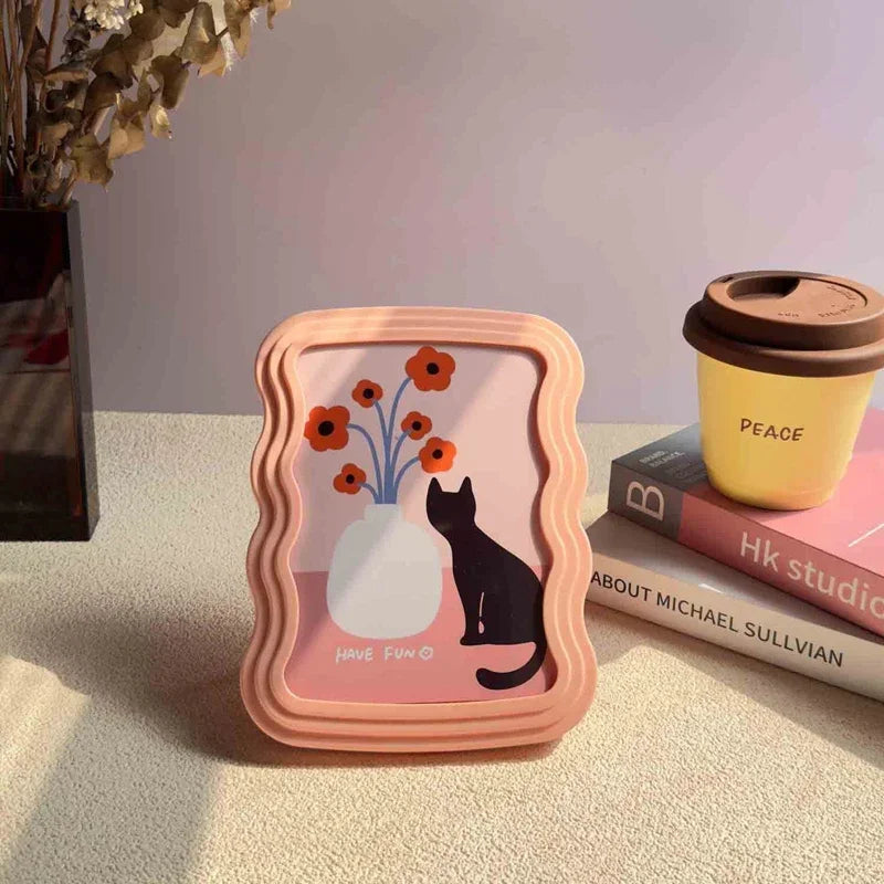 cadres photo modernes motifs floraux chats couleur vert rose blanc deco