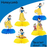 vaisselle jetable blanche neige assiettes gobelets pailles guirlande décorations cupcakes fête anniversaire enfant