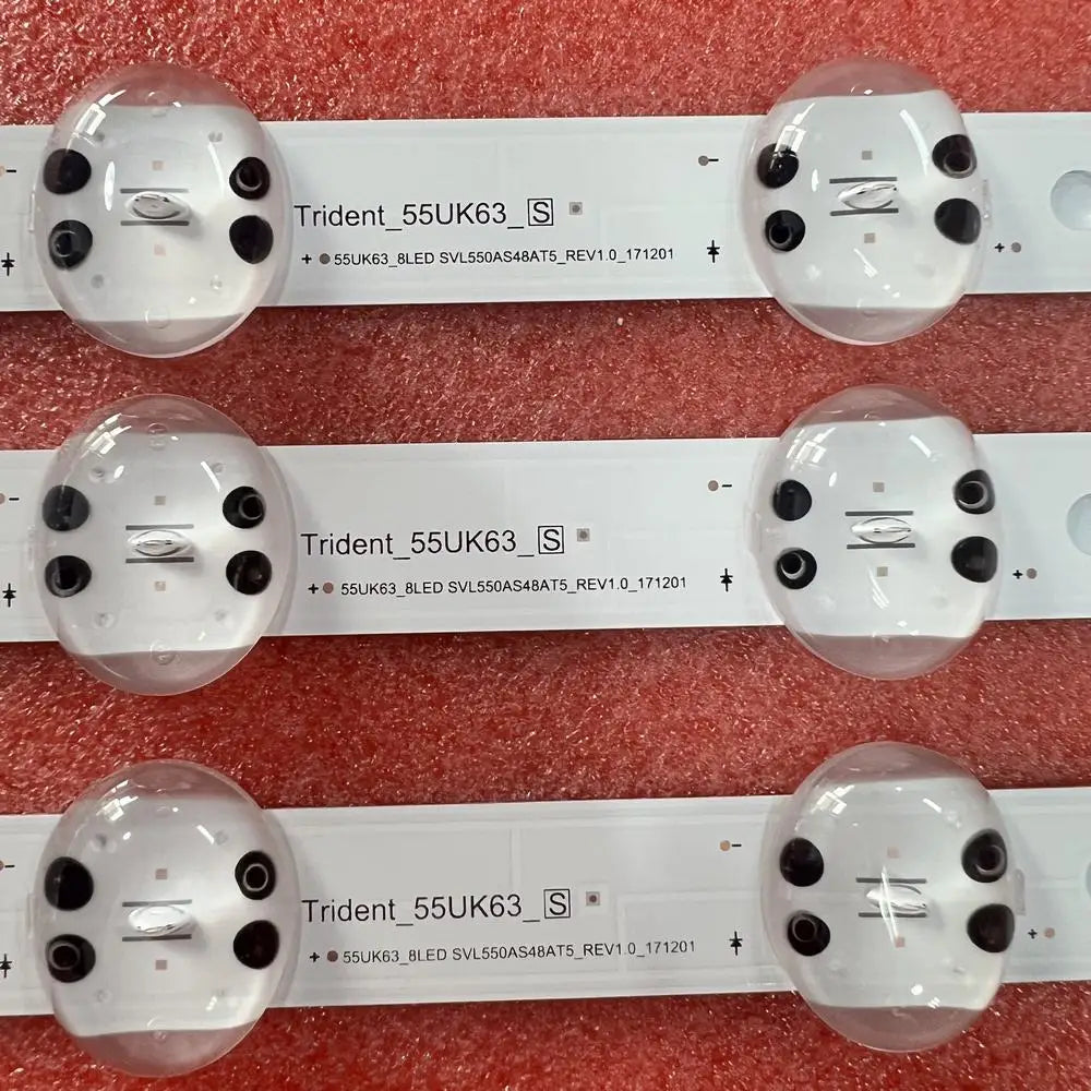 ruban led blanc bleu adhésif moderne transparent connecteurs noirs salon éclairage faible consommation