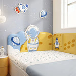 Détail du design de dessin animé astronomique sur le panneau mural tête de lit