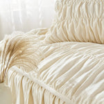 ensemble literie classique plissé beige clair couvre lit oreillers élégant double king super king
