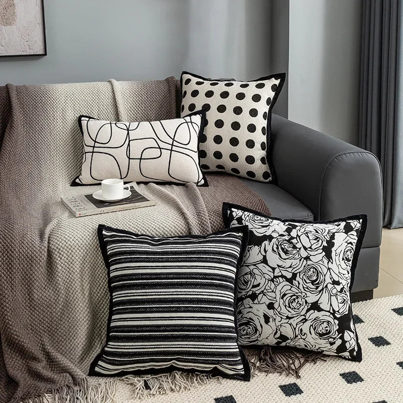 housse coussin décorative carrée motif noir blanc moderne canapé salon maison