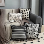 housse coussin décorative carrée motif noir blanc moderne canapé salon maison