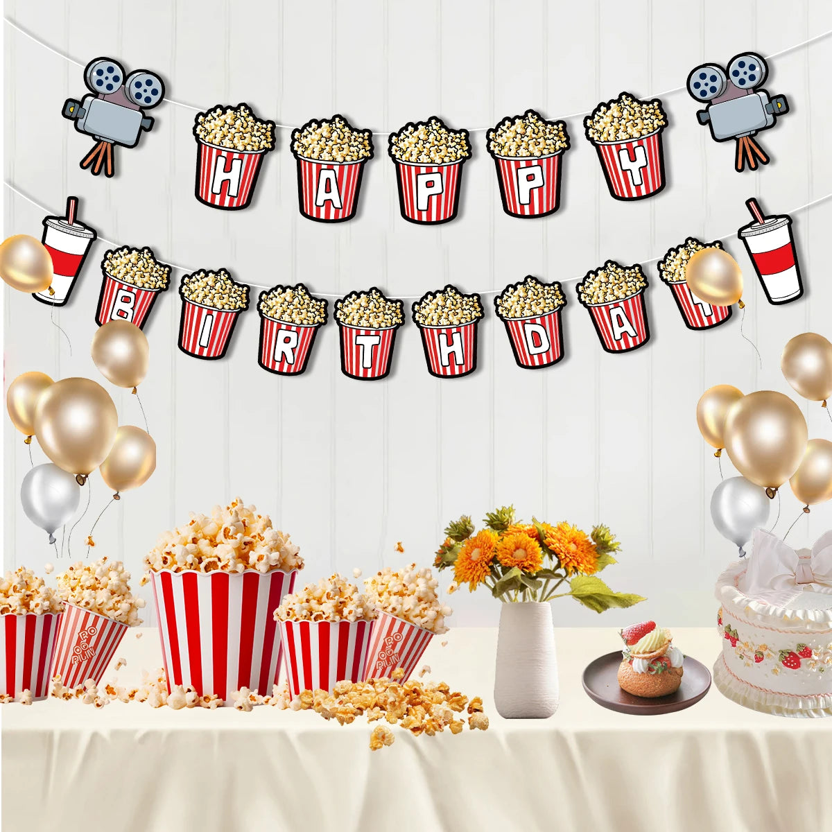 décoration anniversaire thème cinéma assiettes jetables serviettes gobelets nappe guirlande popcorn rouge noir doré