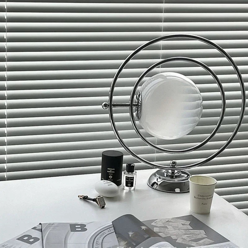 lampe table moderne argentée anneaux superposés sphère translucide led 4500k