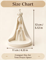statue religieuse blanche couronne croix chapelet sculpture détaillée classique ornement intérieur decoration