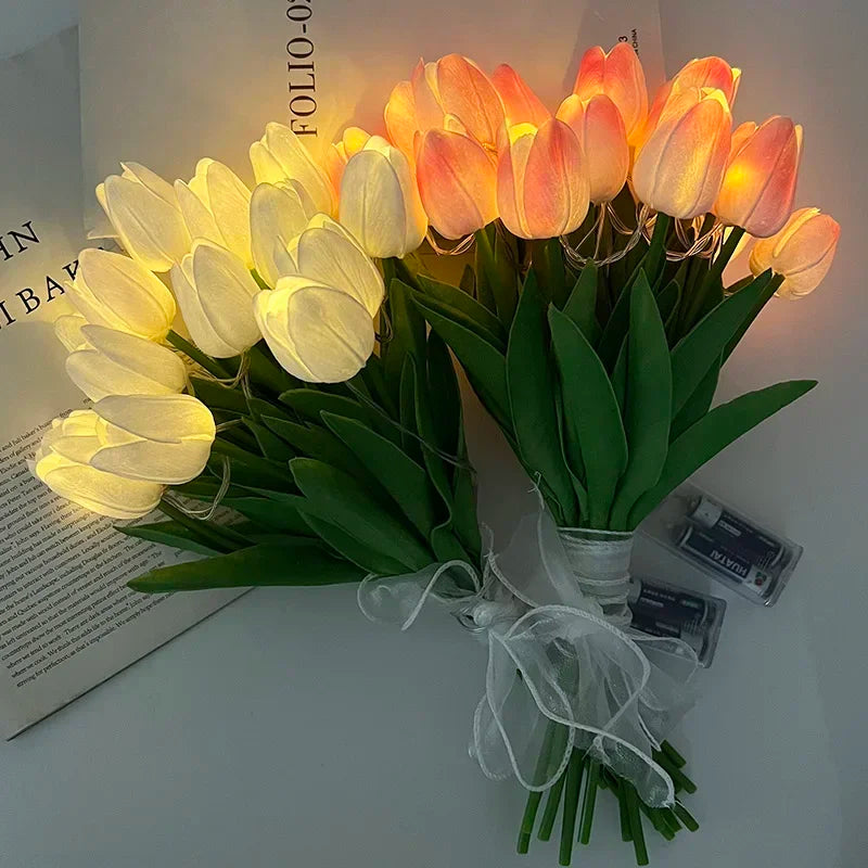 bouquet tulipes artificielles jaune blanc rose decoration intérieure nuit lumière cadeau anniversaire mariage