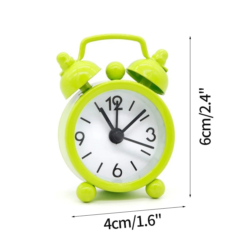 horloge réveil classique aiguille multifonction alarme table couleur variée poignées métalliques chiffres noirs simple
