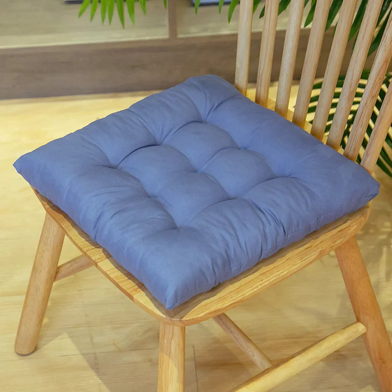 coussin siège carré anti décubitus amovible lavable moderne confortable tissu épais doux coutures horizontales