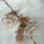 bouquet artificiel roses classique décoration maison table blanc beige noir gris pale rose