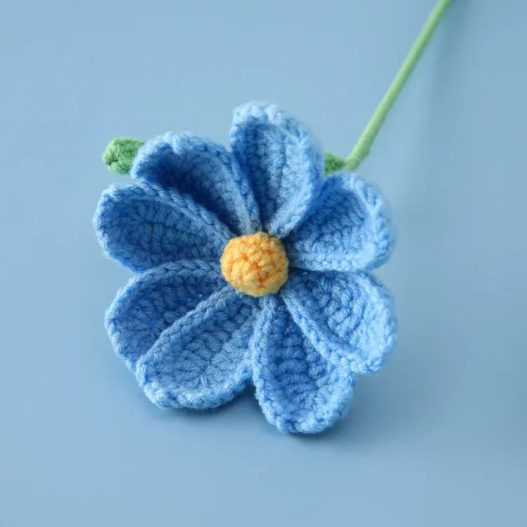 bouquet fleurs artificielles tricotées violet blanc rouge bleu orange artisanal intérieur decoration