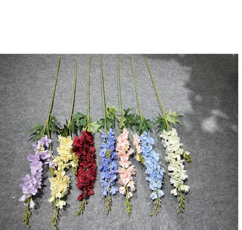 décoration intérieure bouquet artificielle fleurs simples feuilles vertes violet rose rouge bleu blanc orange