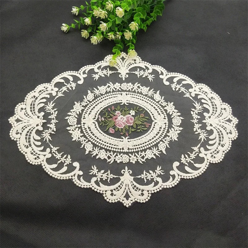 serviettes table classiques broderie florale dentelle polyester blanc cassé vintage respectueux environnement set longueurs