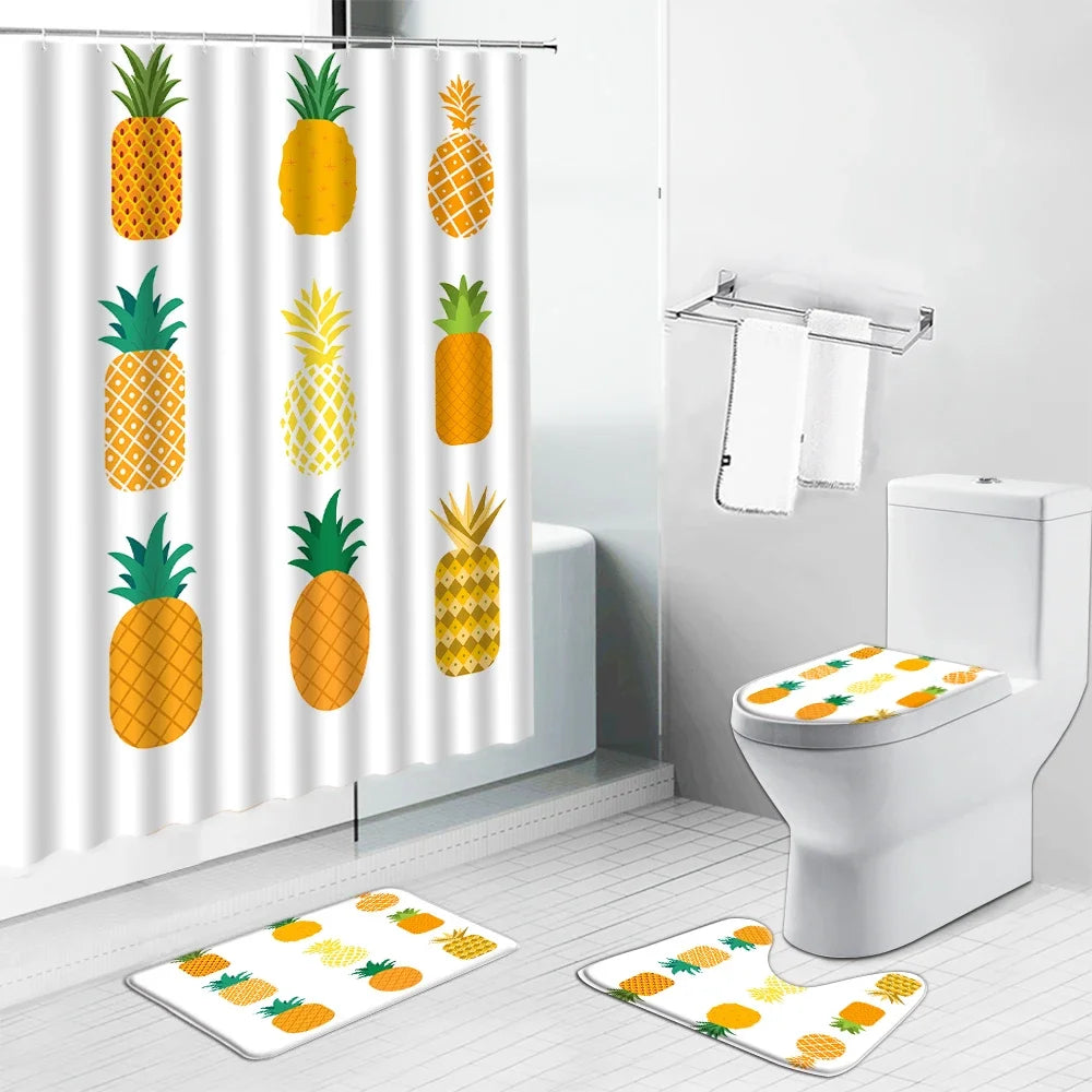 Photo d'un ensemble de salle de bain moderne avec un design original d'ananas. Ce kit inclut un rideau de douche et des tapis de sol assortis, idéal pour ajouter une touche tropicale et vitaminée à votre espace. Créez une ambiance joyeuse et colorée dans votre salle de bain avec ce motif vibrant et tendance. Parfait pour un relooking rapide et efficace.