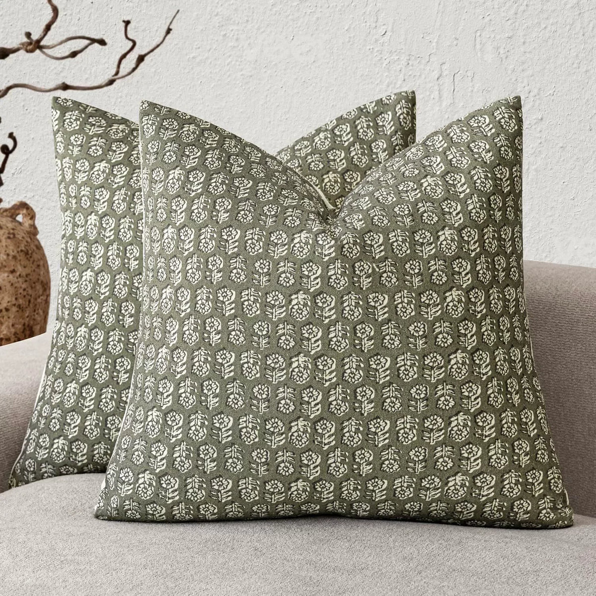 housse coussin décorative imprimé floral beige moderne canapé salon maison intérieur