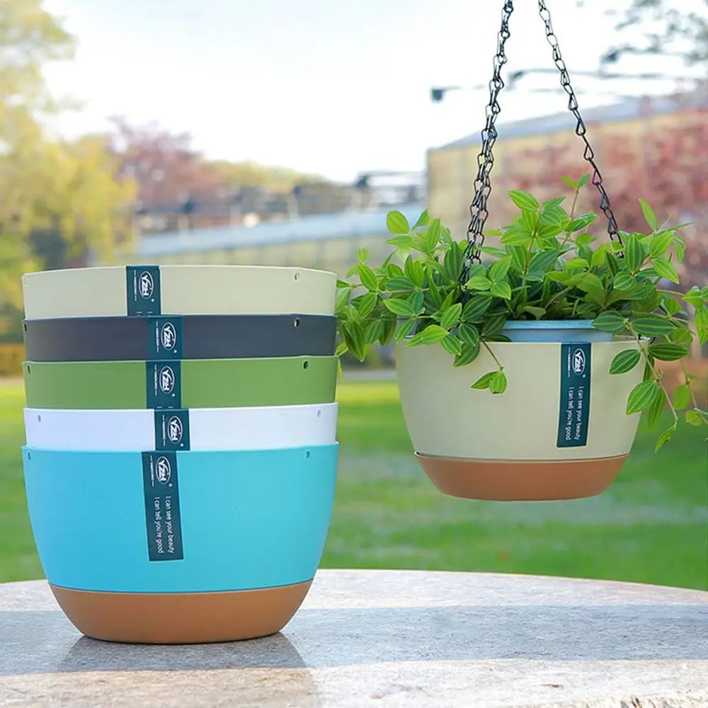 pots suspendus modernes plastique vert bleu gris beige unis opaques chaînes